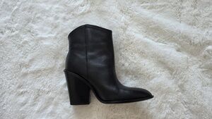 Zara Black Leather Mid-Heel Ankle Boots